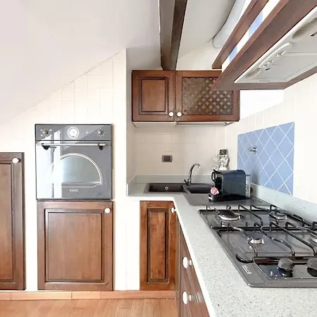 アパート Elegante Mansarda 300mt Dal Mare - Centro - Wifi