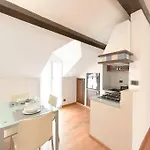 Daire Elegante Mansarda 300mt Dal Mare - Centro - Wifi *