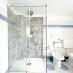 Daire Elegante Mansarda 300mt Dal Mare - Centro - Wifi Savona