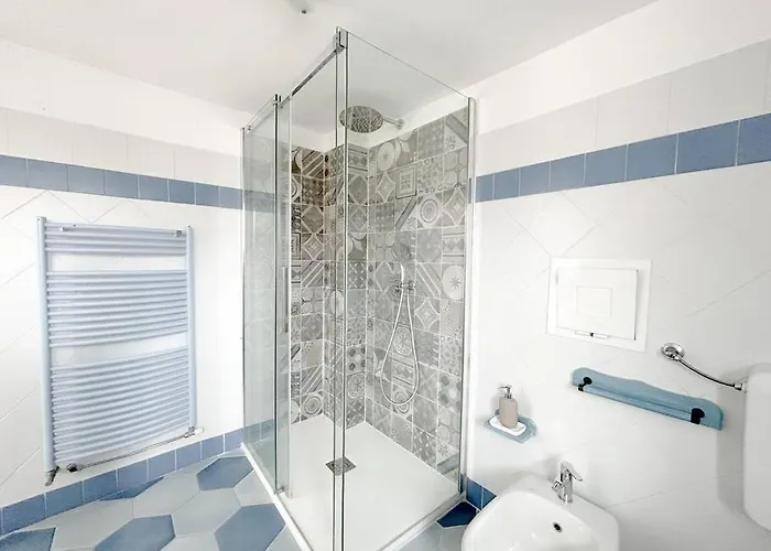 Apartman Elegante Mansarda 300mt Dal Mare - Centro - Wifi Savona