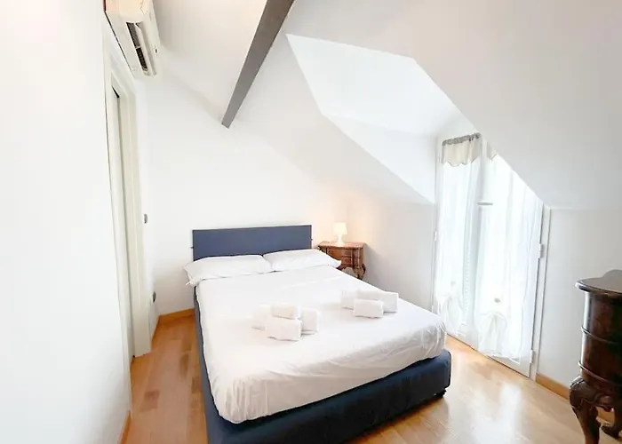 Elegante Mansarda 300mt Dal Mare - Centro - Wifi * Savona