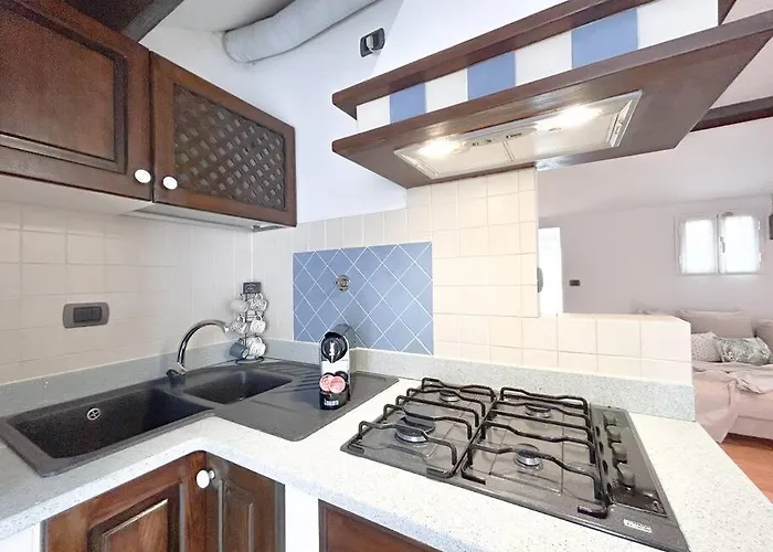 Elegante Mansarda 300mt Dal Mare - Centro - Wifi * Savona