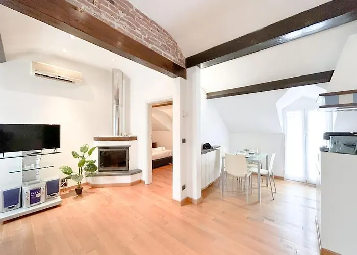 Elegante Mansarda 300mt Dal Mare - Centro - Wifi Apartman Savona